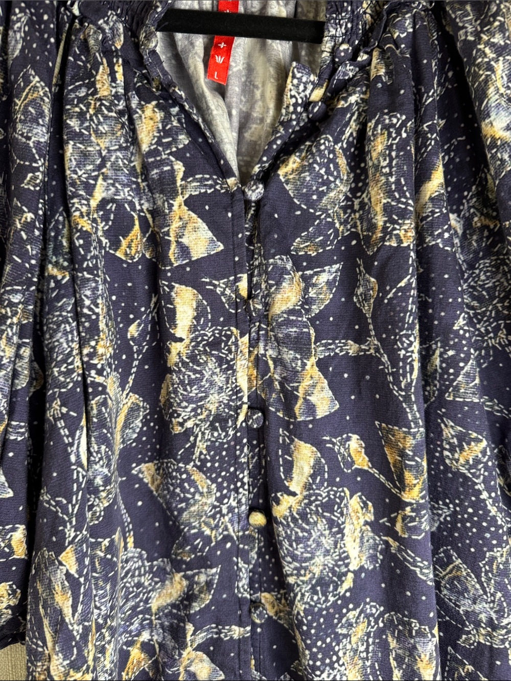 Never A Wallflower Cotton Floral Blouse Navy Smocked Puff Sleeve Cottagecore L - Picture 4 of 9